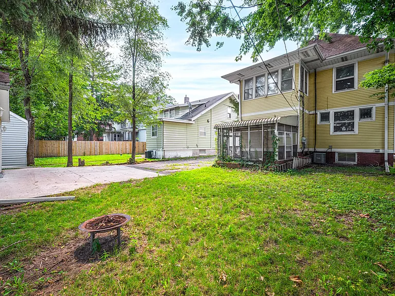 1617 W Barker Ave — Photo 6