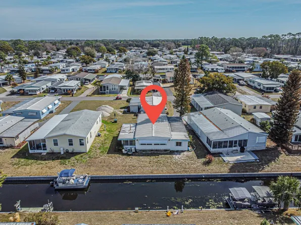 133 E Sterling Way, Leesburg, FL 34788