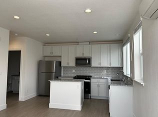 2117 Dennis Ln, Santa Rosa, CA 95403
