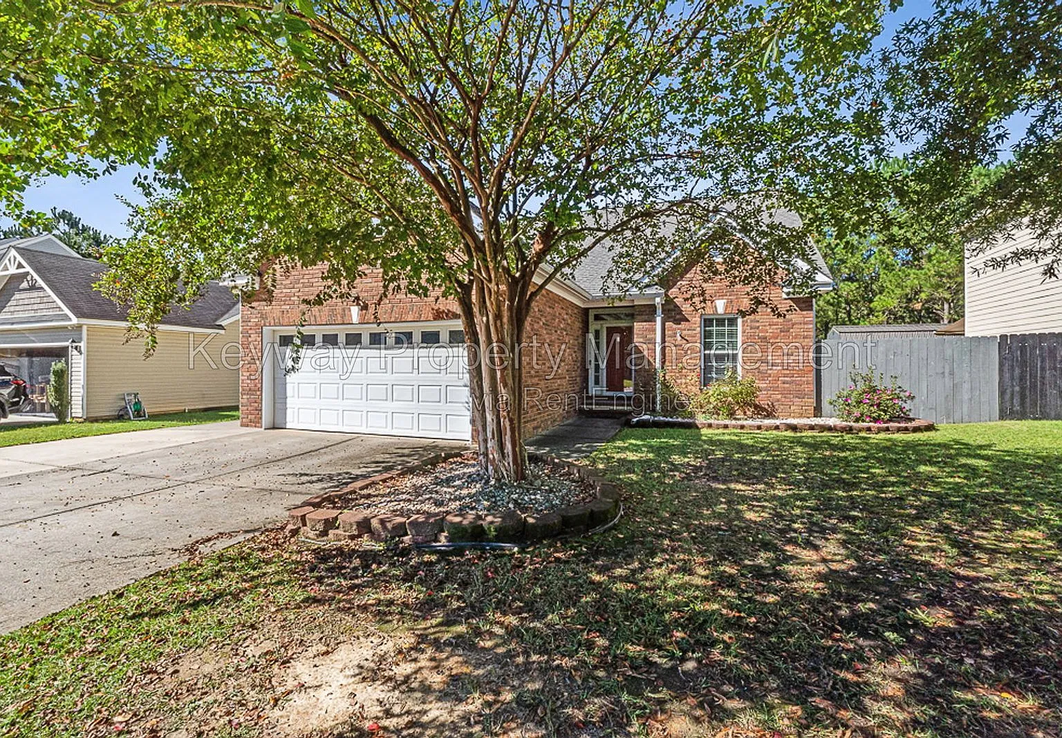 3 bed, 2.5 bath, 2255 sqft, $1,965 — Photo 1