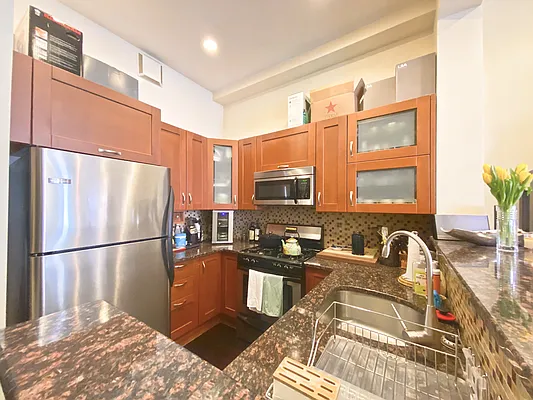 Rented by Corcoran | media 18