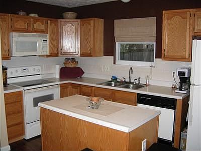 4th image of 2815 Greystoke Dr