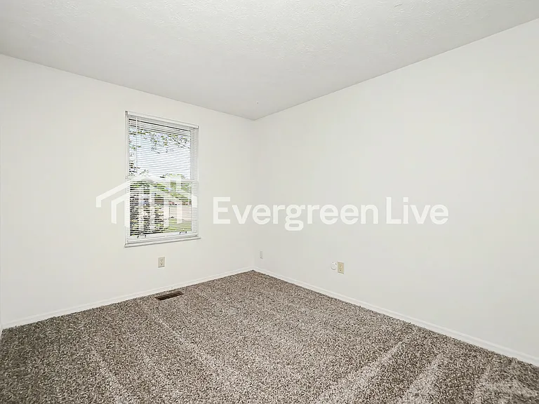 8298 Sunnyvale Cir — Photo 11