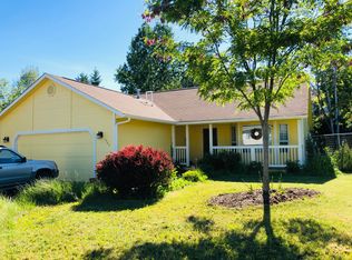 965 Stefany Ln, Moscow, ID 83843