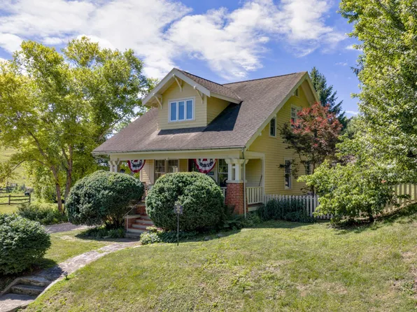 2669 Sterrett Rd, Raphine, VA 24472