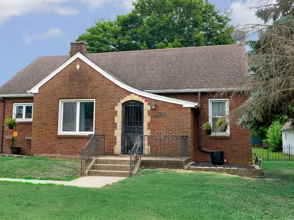 1411 E Hickory St, Streator, IL 61364