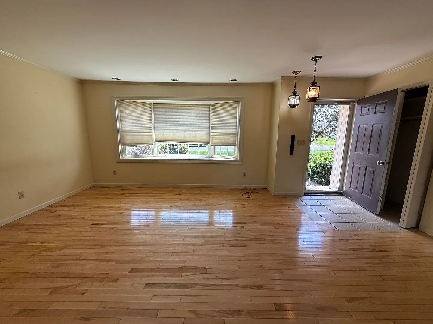 Myerstown 3 bedroom 2 bath brick ranch in Lynncrest — Photo 4