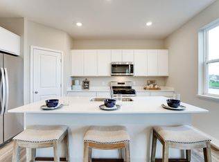 211 Snowdrop Trl, Waconia, MN 55387