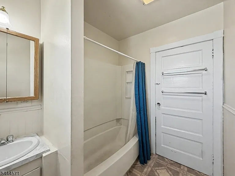 372 Prospect St #2 — Photo 17