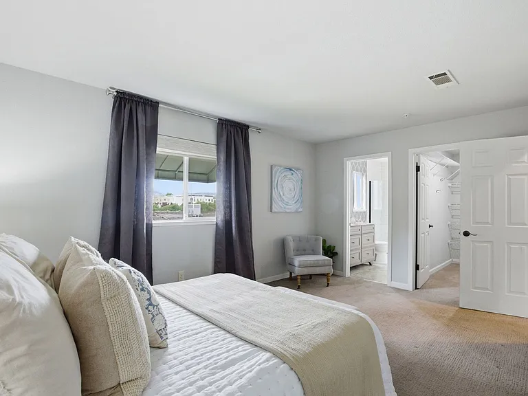 62 Avalon Ct — Photo 24