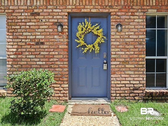 5th image of 600 Cheshire Ln #111
