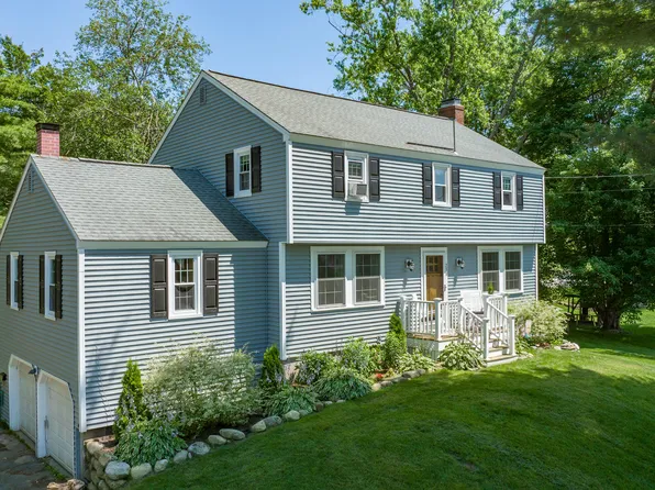 23 Brentwood Road, Cape Elizabeth, ME 04107