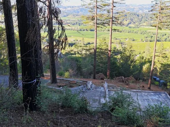 8207 W Dry Creek Road, Healdsburg, CA 95448