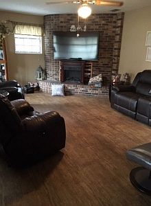 4th image of 16354 Diamond St