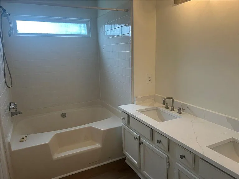 3886 Hadley Farm Dr — Photo 13