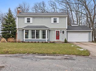 576 Rookway Ave SE, Ada, MI 49301