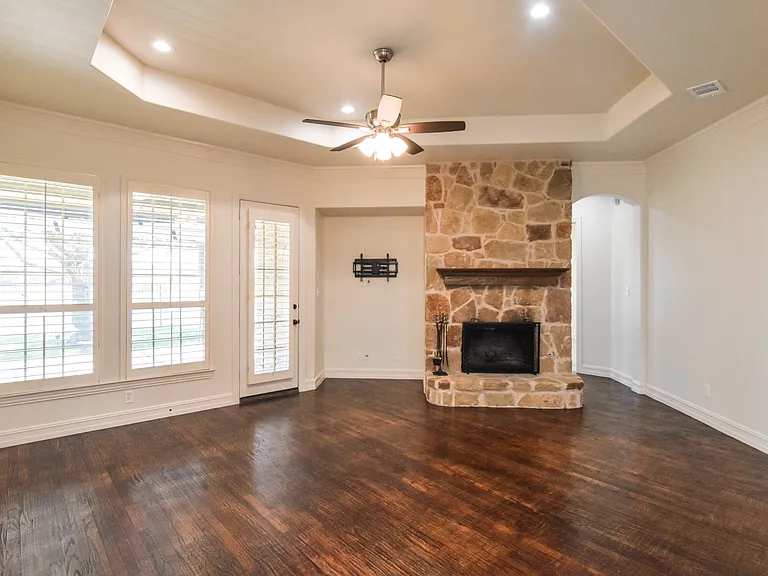 12481 Hollister Dr — Photo 8