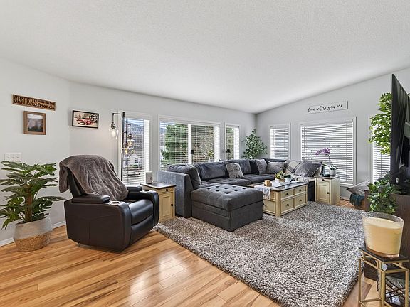 4th image of 768 Shuswap Rd #23