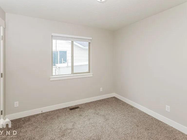 2450 E Jim Bridger Dr — Photo 10