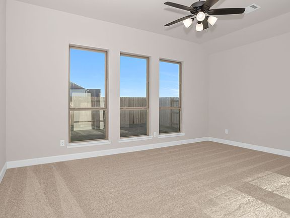 4th image of 7431 Hemlock Crest Dr
