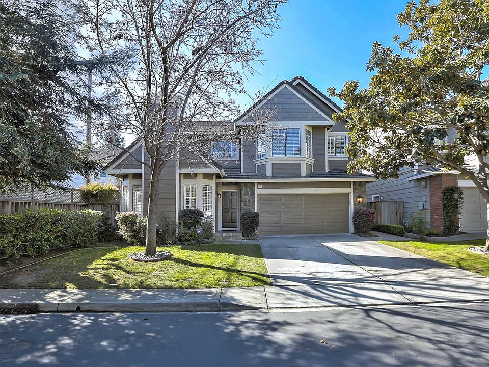 1st image of 306 Tadley Ct