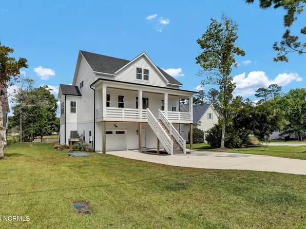361 Chadwick Shores Drive, Sneads Ferry, NC 28460
