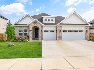 1841 Mumbai Rd, Centerton, AR 72719