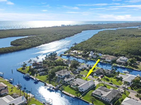 8579 SE Sabal Street, Hobe Sound, FL 33455