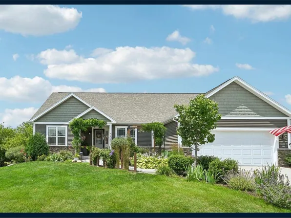 308 Stonefield DRIVE, Johnson Creek, WI 53038