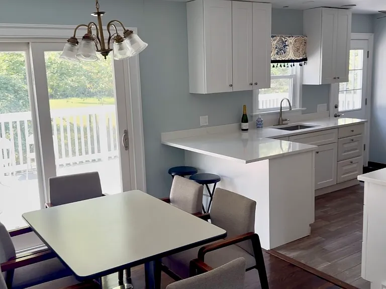 276 Griffin Ave — Photo 3