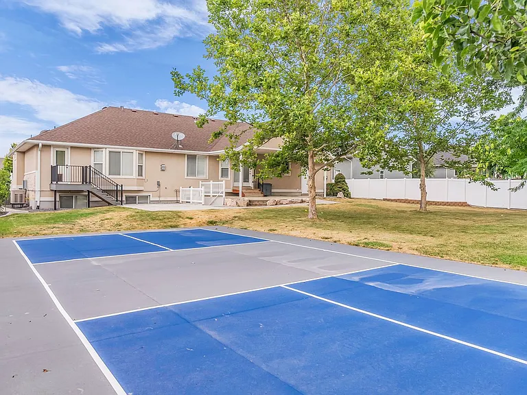 1429 W Flint Meadow Dr — Photo 49