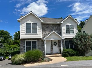 871 Willard St, State College, PA 16803