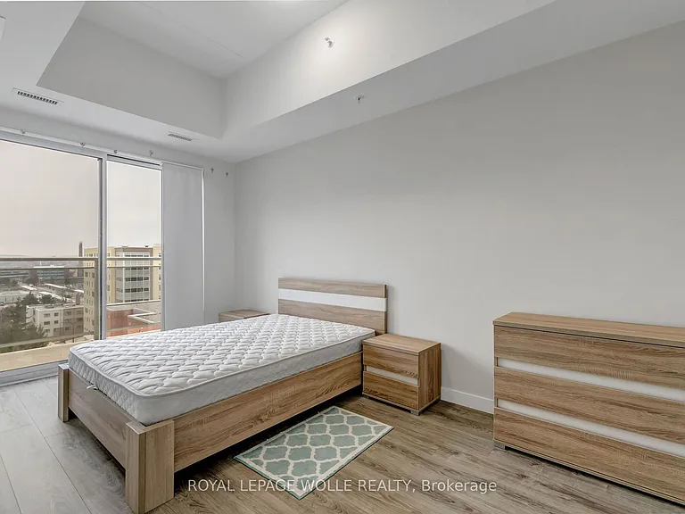 280 Lester St #812 — Photo 10