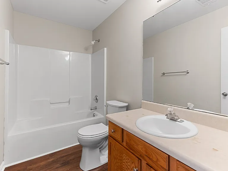200 Stirling Bridge Dr — Photo 15