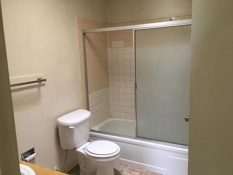 1015 Hover St #1 — Photo 12