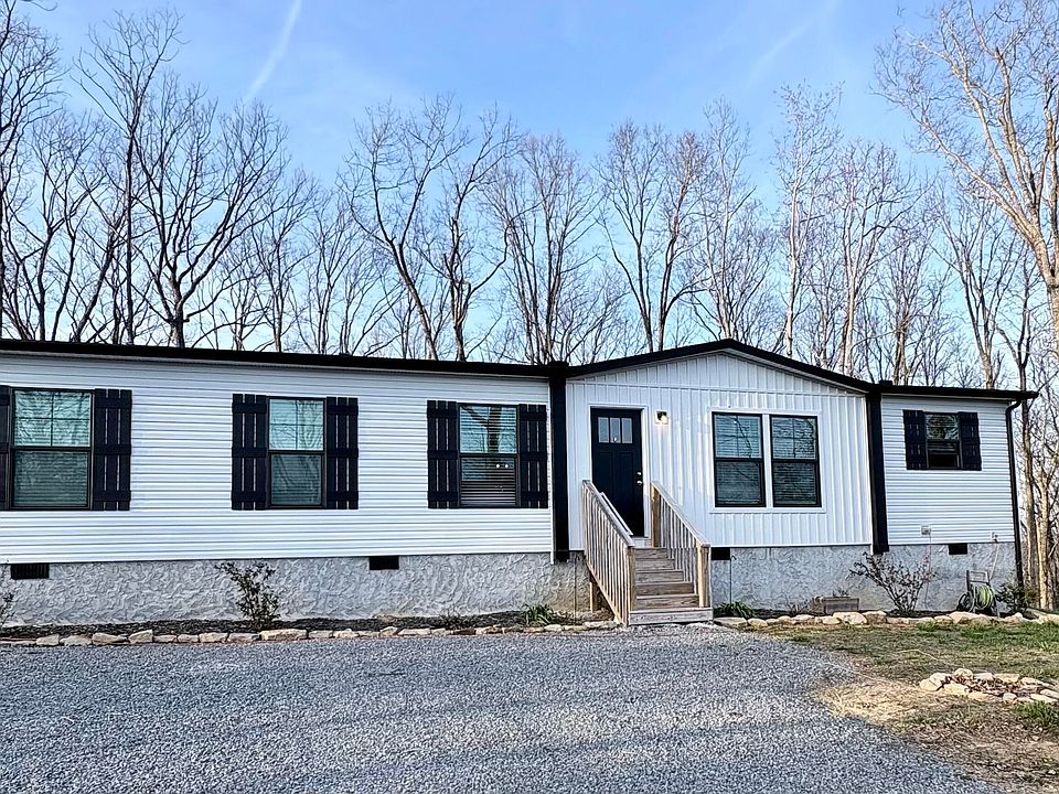 1st image of 23 Evening Shade Ln