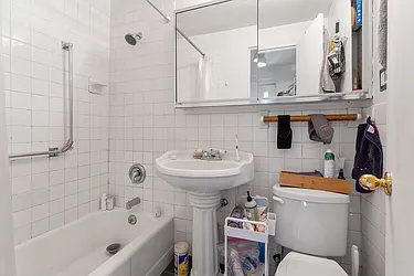 Rented by BH Brokerage Group