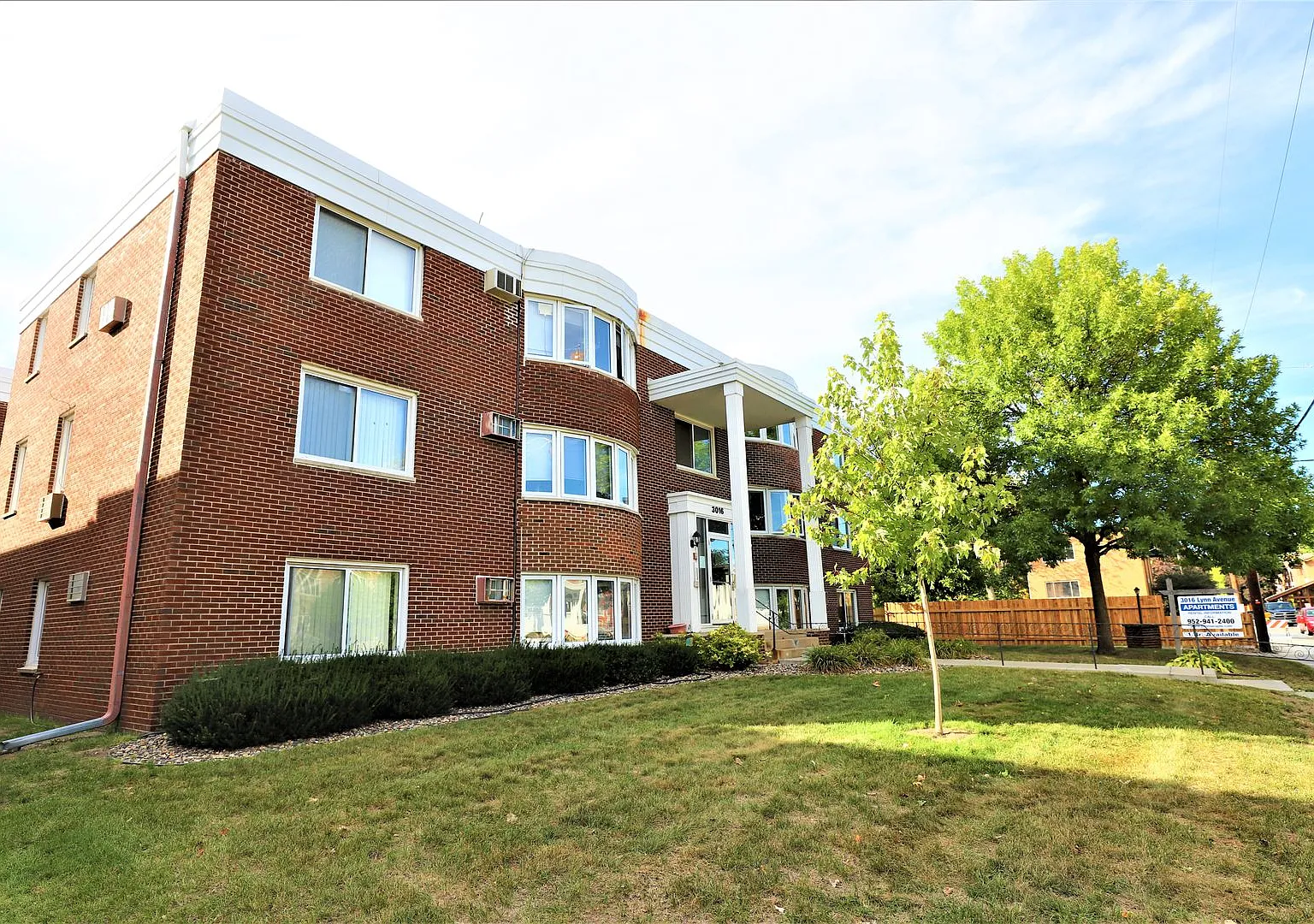Lynn Ave Apartments — Photo 2