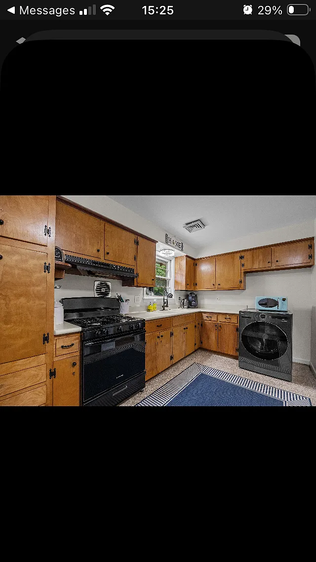 3 bed, 1800 sqft, $900 — Photo 3
