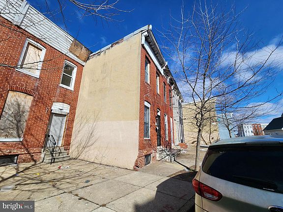 4th image of 1820 Hope St