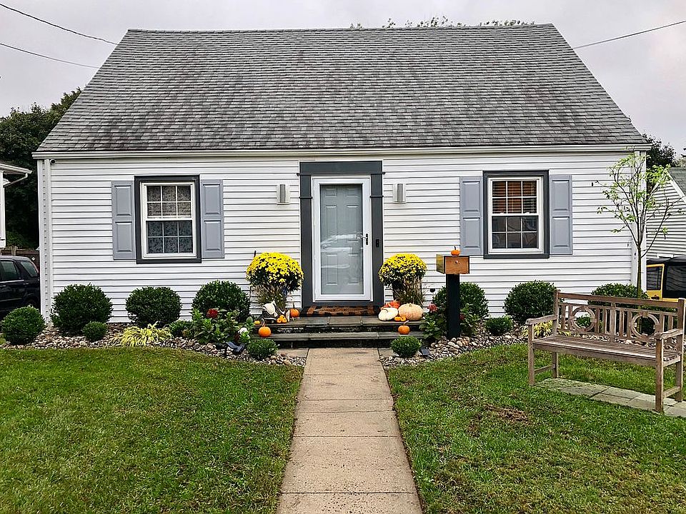1st image of 78 Courtland Hill St