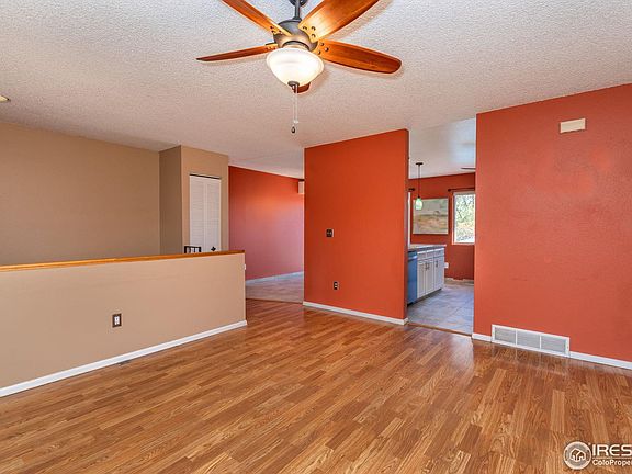 5th image of 902 Glenwood Dr