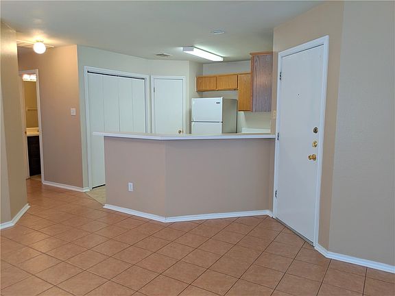 4th image of 2304 Smith Branch Blvd APT B