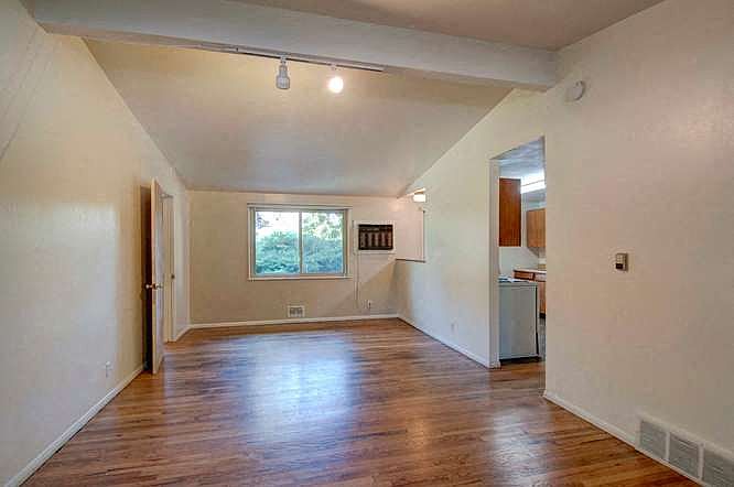 3265 Moorhead Avenue Living Room