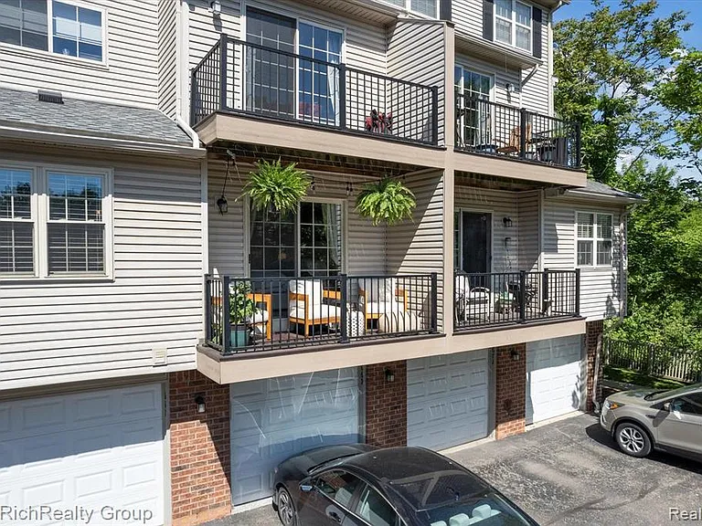 667 River Park Village Blvd #667 — Photo 24