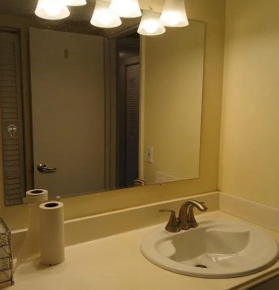 6300 NW 62nd St #106 — Photo 11
