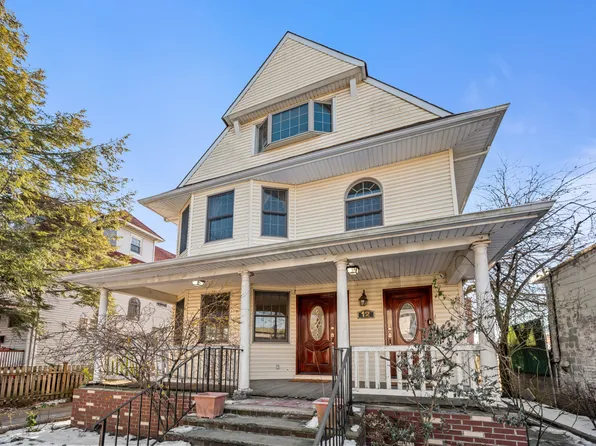 12 Matthews Court image 1 of 11