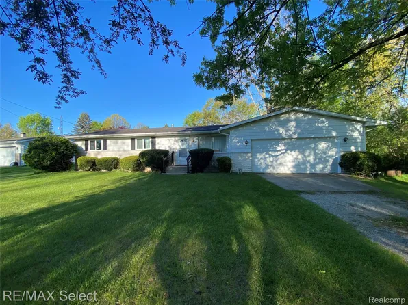 6169 Johnson Rd, Flushing, MI 48433
