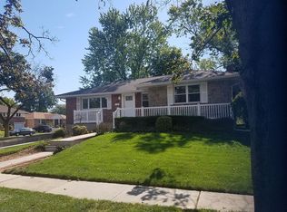 136 Seaman Rd, Jericho, NY 11753