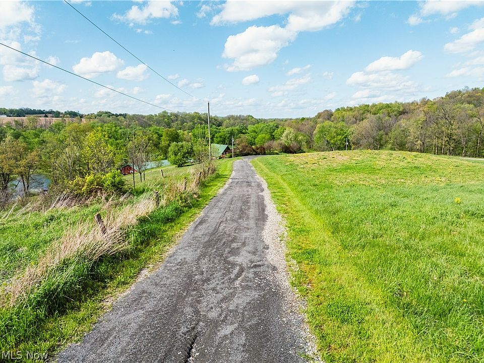 2nd image of 8480 Possum Hollow Rd NW